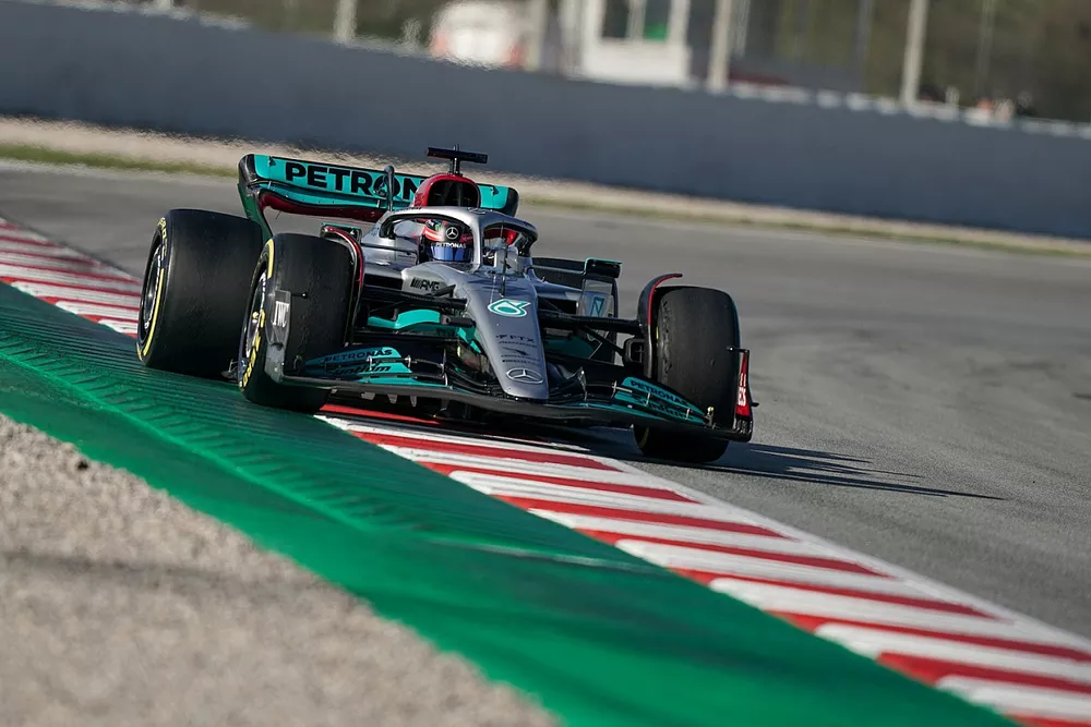 George Russell, Mercedes W13