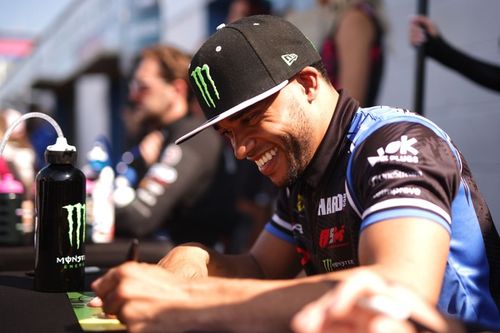 El hermano pequeño de Hamilton regresa a la competición