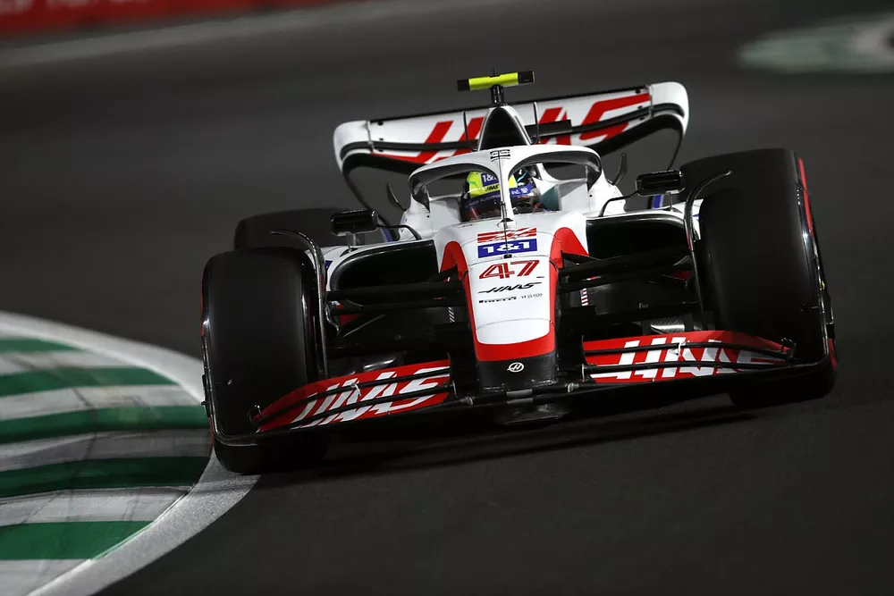 Mick Schumacher, Haas VF-22