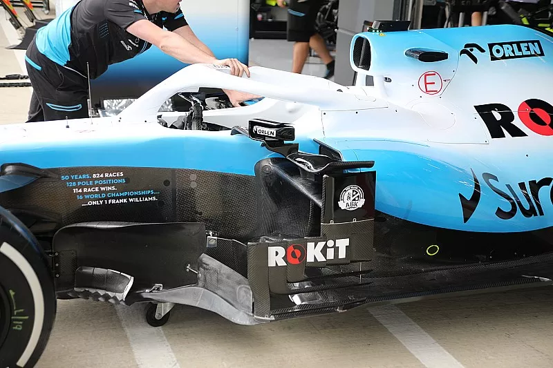 Williams FW42 side detail