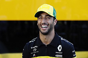 F1 マクラーレン ポロシャツ ダニエル リカルド F1 マクラーレン ポロシャツ ダニエル リカルド