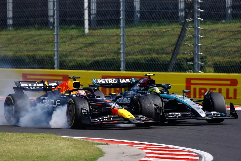 Max Verstappen, Red Bull Racing RB20, Lewis Hamilton, Mercedes F1 W15, botsen