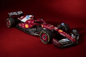 Hamilton: Ferrari Menarik, Kami Memiliki Mimpi yang Sama