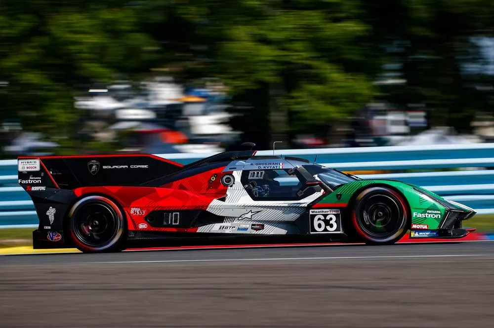 #63 Automobili Lamborghini Squadra Corse Lamborghini SC63: Romain Grosjean, Daniil Kvyat