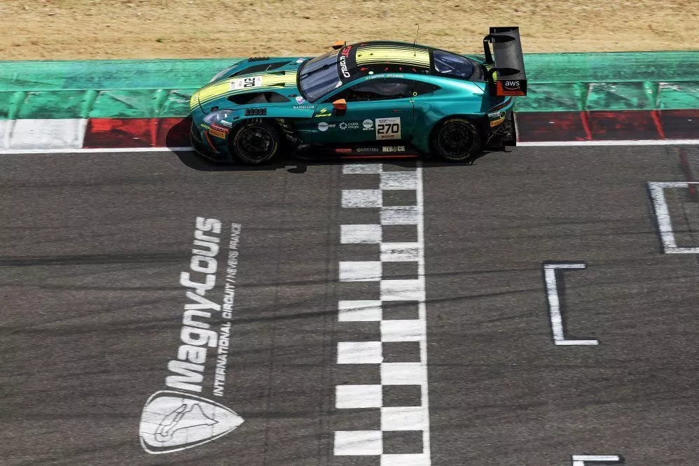 Aston Martin #270 em a&ccedil;&atilde;o em Magny-Cours
(Divulga&ccedil;&atilde;o)