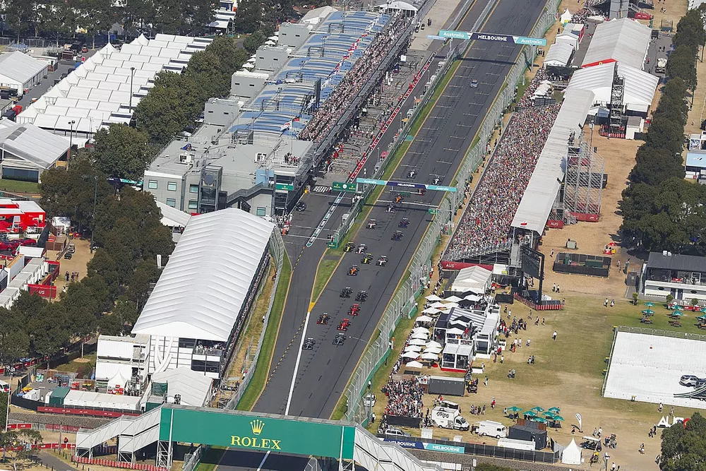 Valtteri Bottas, Mercedes AMG W10, leads Lewis Hamilton, Mercedes AMG F1 W10, Sebastian Vettel, Ferrari SF90, Max Verstappen, Red Bull Racing RB15, Charles Leclerc, Ferrari SF90, Kevin Magnussen, Haas F1 Team VF-19, Romain Grosjean, Haas F1 Team VF-19, and the rest of the field at the start