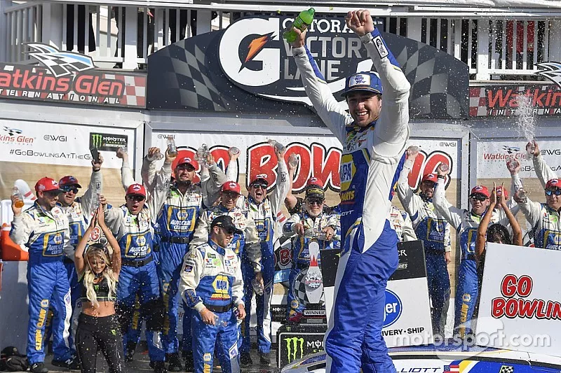Race Winner Chase Elliott, Hendrick Motorsports, Chevrolet Camaro
