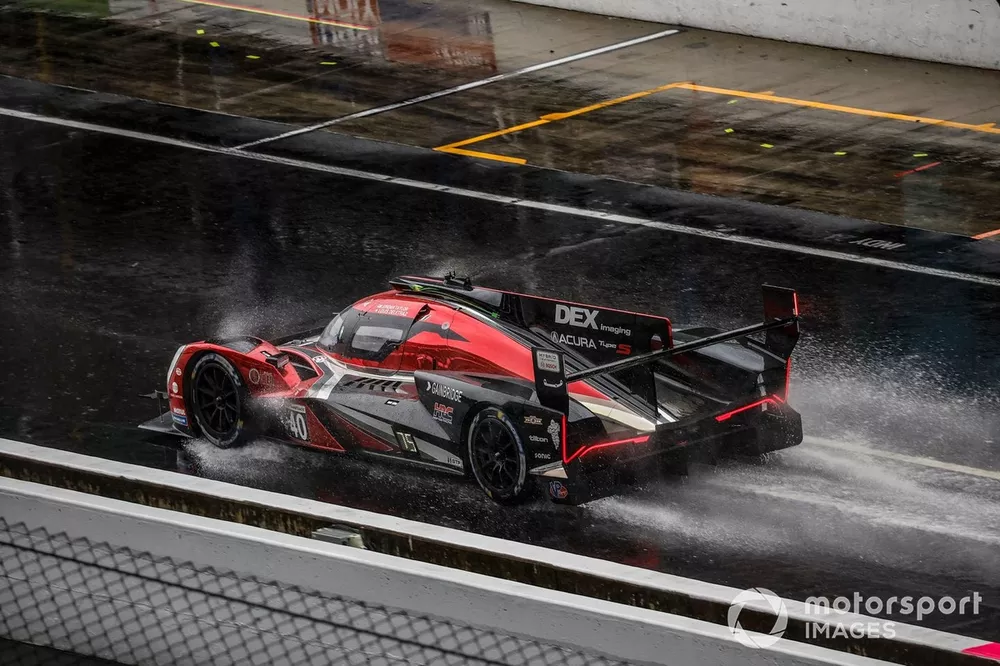 #40 Wayne Taylor Racing with Andretti Acura ARX-06: Jordan Taylor, Louis Deletraz