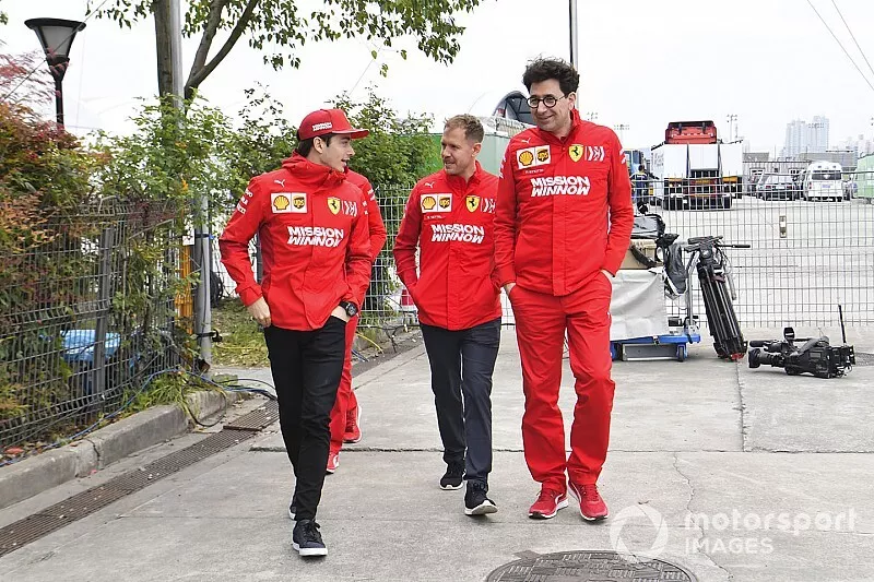 Charles Leclerc, Ferrari, Sebastian Vettel, Ferrari y Mattia Binotto, Team Principal Ferrari