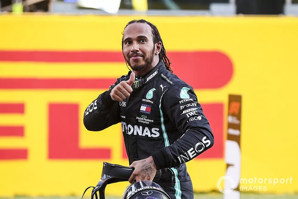 Il vincitore della gara, Lewis Hamilton, Mercedes