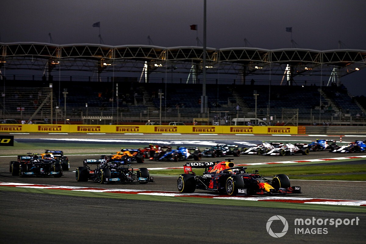 F1 results Bahrain Grand Prix, Hamilton beats Verstappen