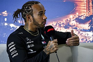 Hamilton "sorprendido" de que se corra en Australia