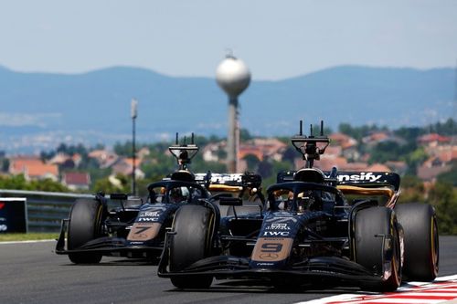 Por qué la película "F1" tuvo que construir un coche eléctrico