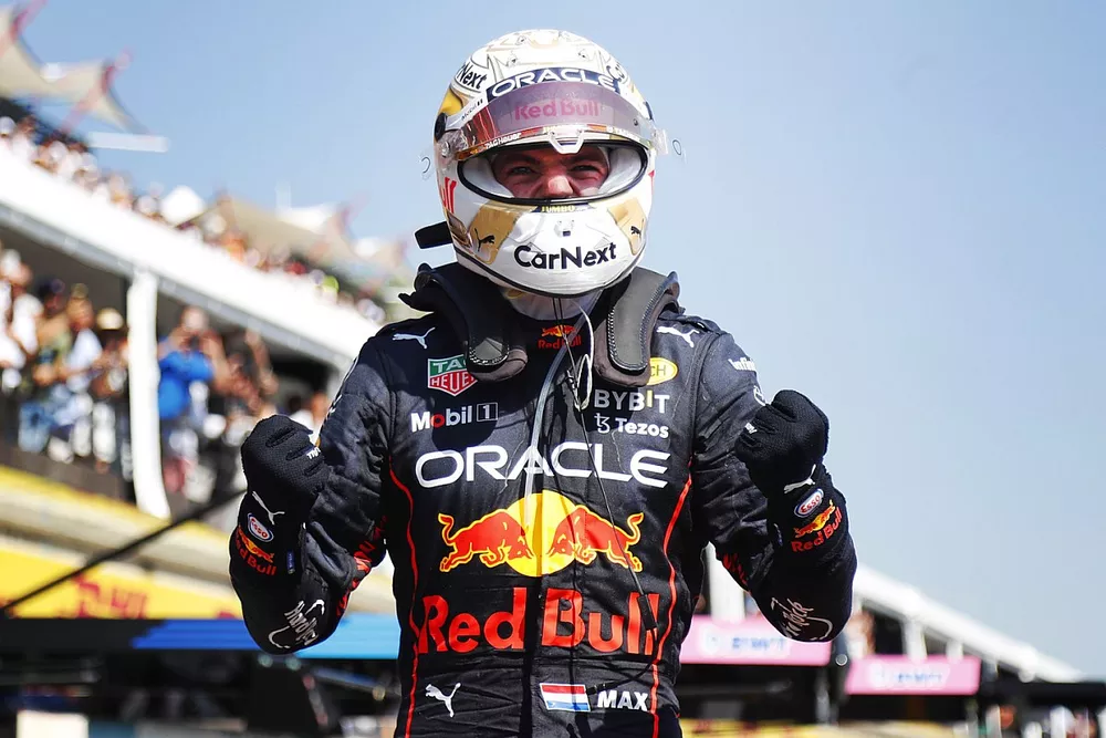Le vainqueur Max Verstappen, Red Bull Racing