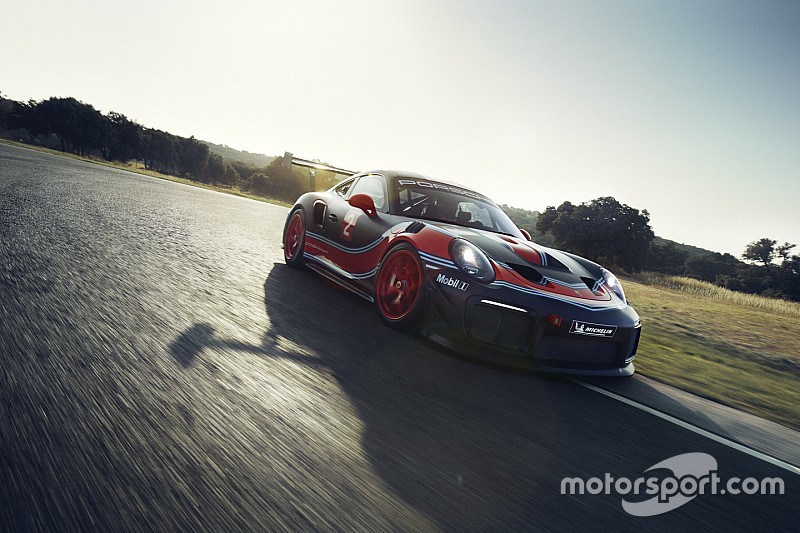 Уэббер опробует в Батерсте уникальную модель Porsche