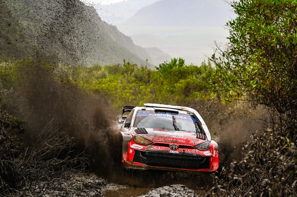 WRC Kenia: Solberg lidera con cautela y Ogier recupera terreno