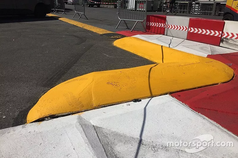 Kerbs detail