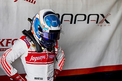 Baku F2: De Vries tops stop-start practice session