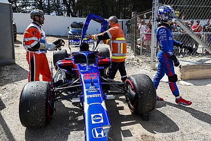 Akibat kecelakaan, Toro Rosso habiskan Rp33 Miliar