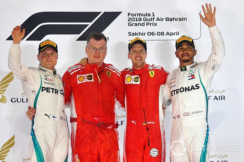 Vettel wint turbulente Grand Prix van Bahrein, dubbele DNF Red Bull