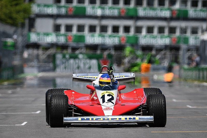 Jacques Villeneuve, pilota el Ferrari 312 T3 con el que su padre gan&oacute; el GP de Canad&aacute; de 1978