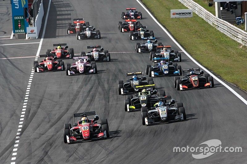 Callum Ilott, Prema Powerteam, Dallara F317 - Mercedes-Benz