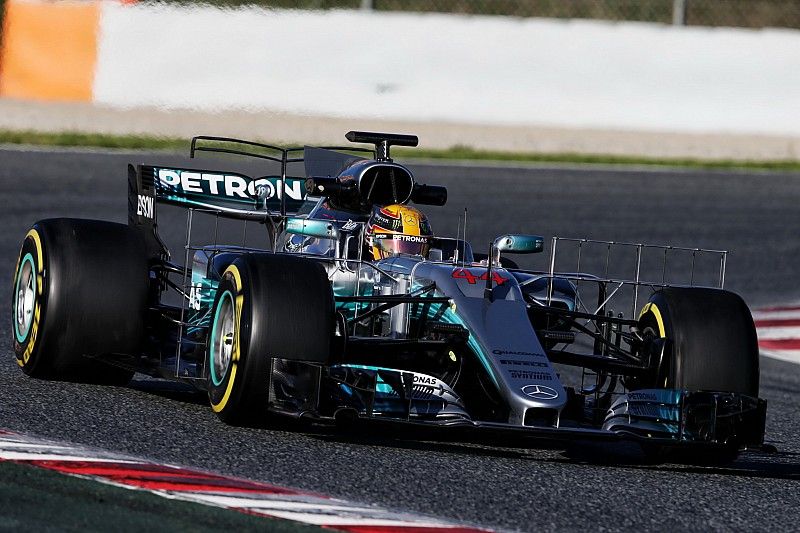 Lewis Hamilton, Mercedes AMG F1 W08 running sensor equipment