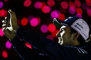 P&eacute;rez przedłuża kontrakt z Force India na sezon 2019