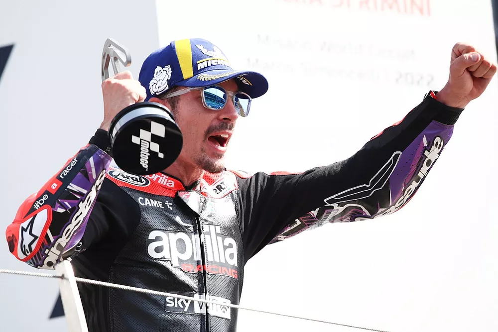 Maverick Vinales, Aprilia Racing Team