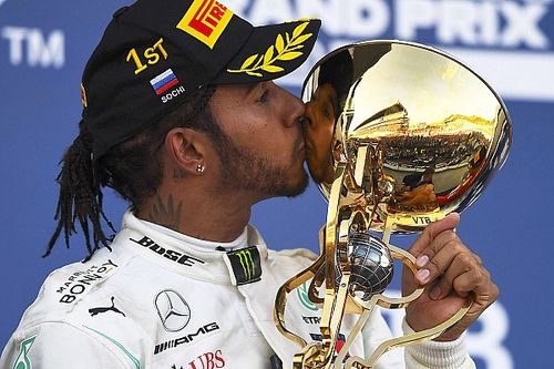 Villeneuve: Hamilton y Schumacher solo campeones con el mejor auto