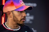 Hamilton: "Es como si se le diera la vuelta al coche, es muy extra&ntilde;o"