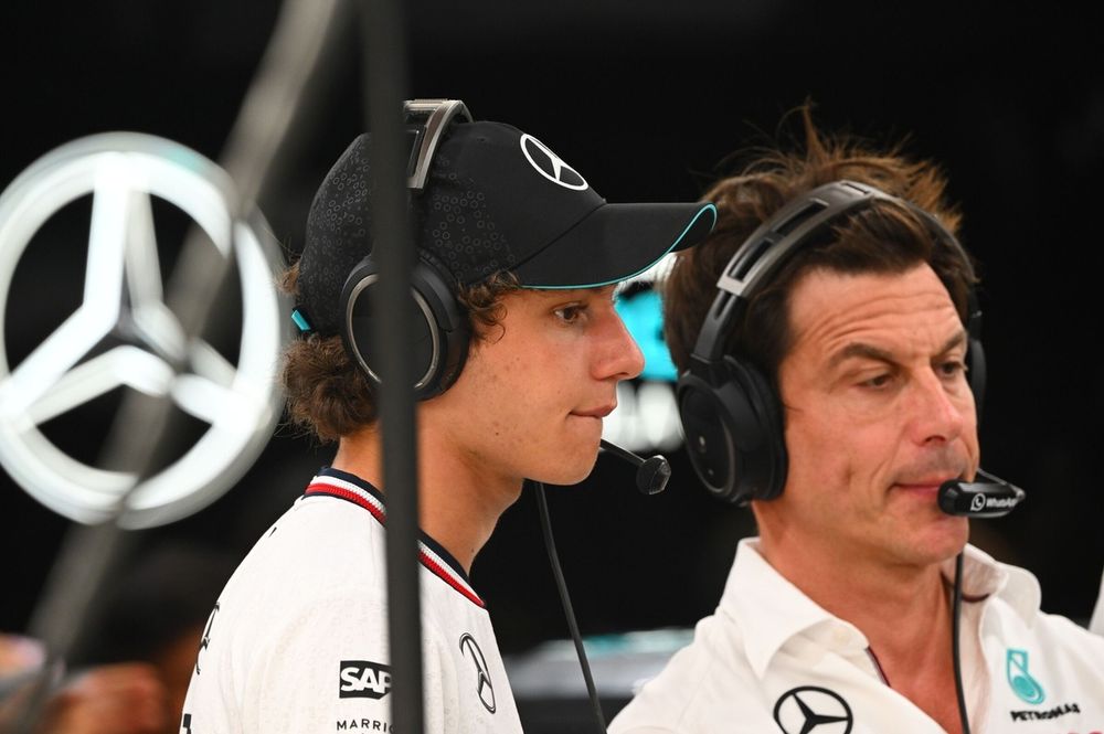 Helmut Marko: Andrea Kimi Antonelli ainda não é o novo Max Verstappen