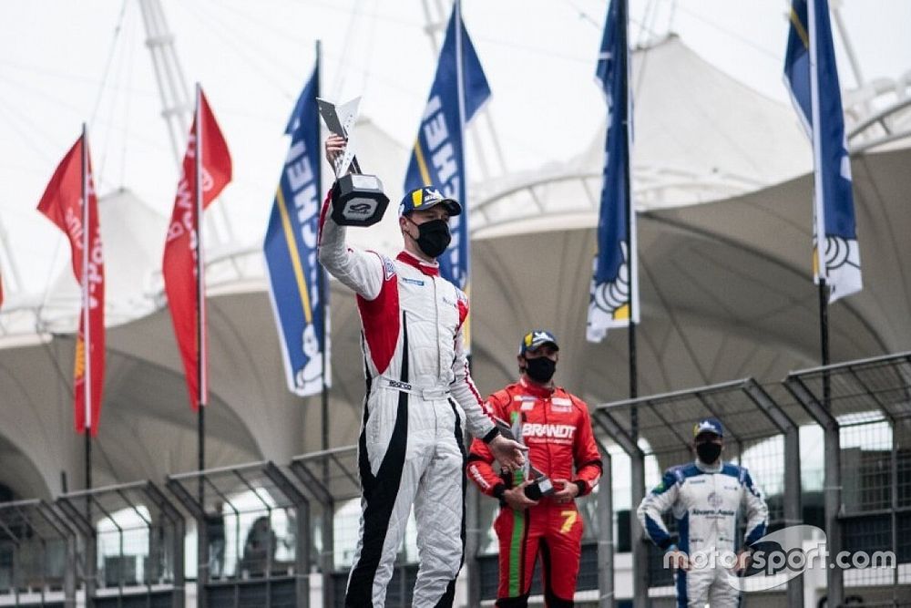 Alceu Feldmann comemora vit&oacute;ria em Interlagos
