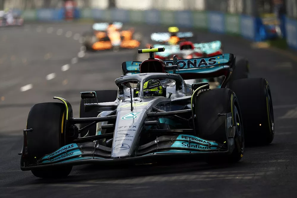 Lewis Hamilton, Mercedes W13