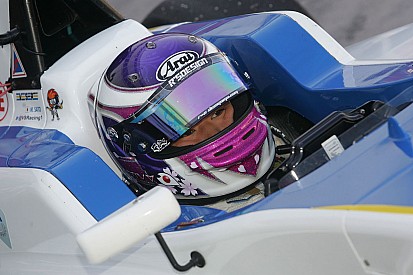 Marino Sato signe en F3 chez Motopark