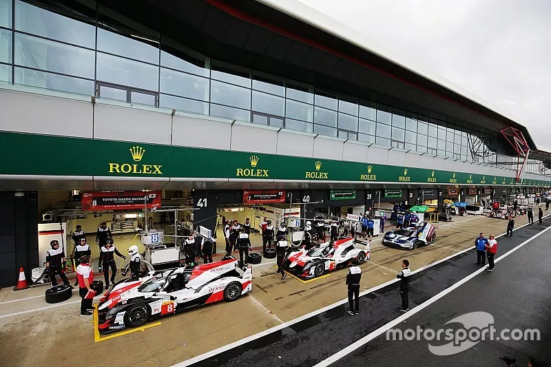 #7 Toyota Gazoo Racing Toyota TS050: Mike Conway, Kamui Kobayashi, Jose Maria Lopez, #8 Toyota Gazoo Racing Toyota TS050: S&eacute;bastien Buemi, Kazuki Nakajima, Fernando Alonso, in the pits