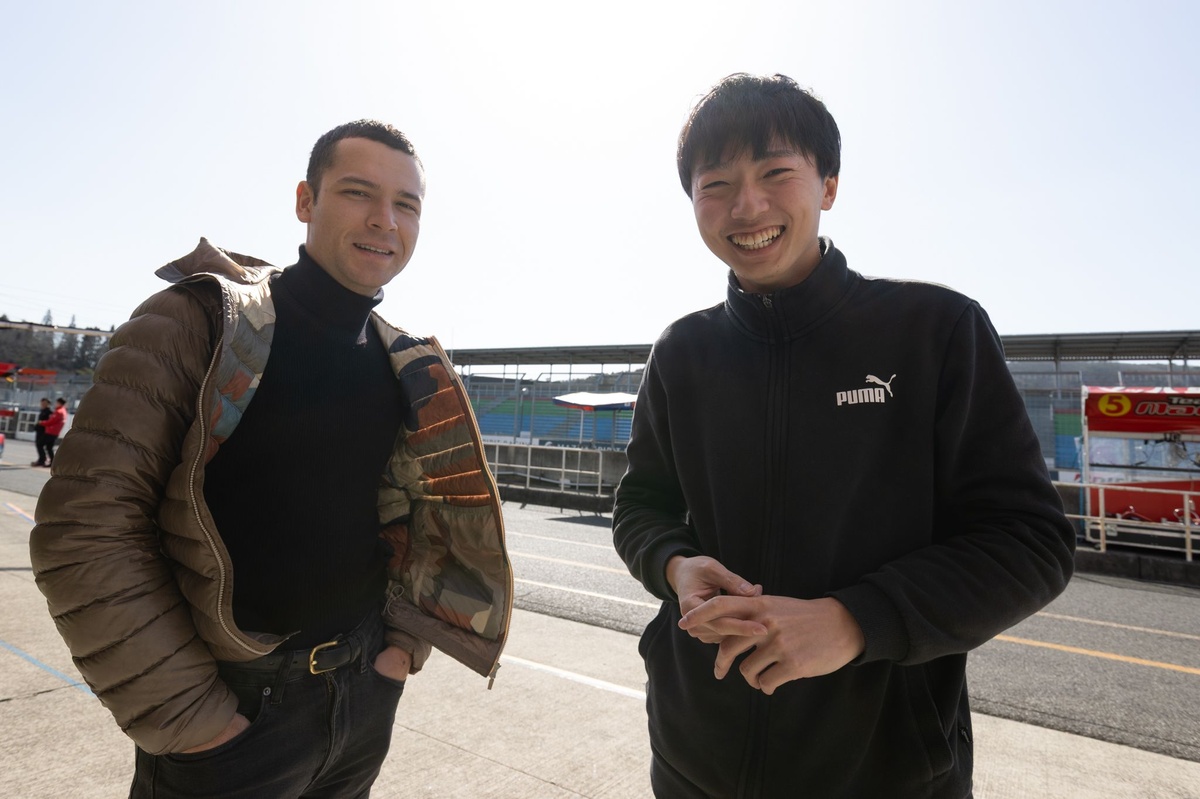 トランスフォーマー　チームマッハ　SUPERGT dl_img03.jpg