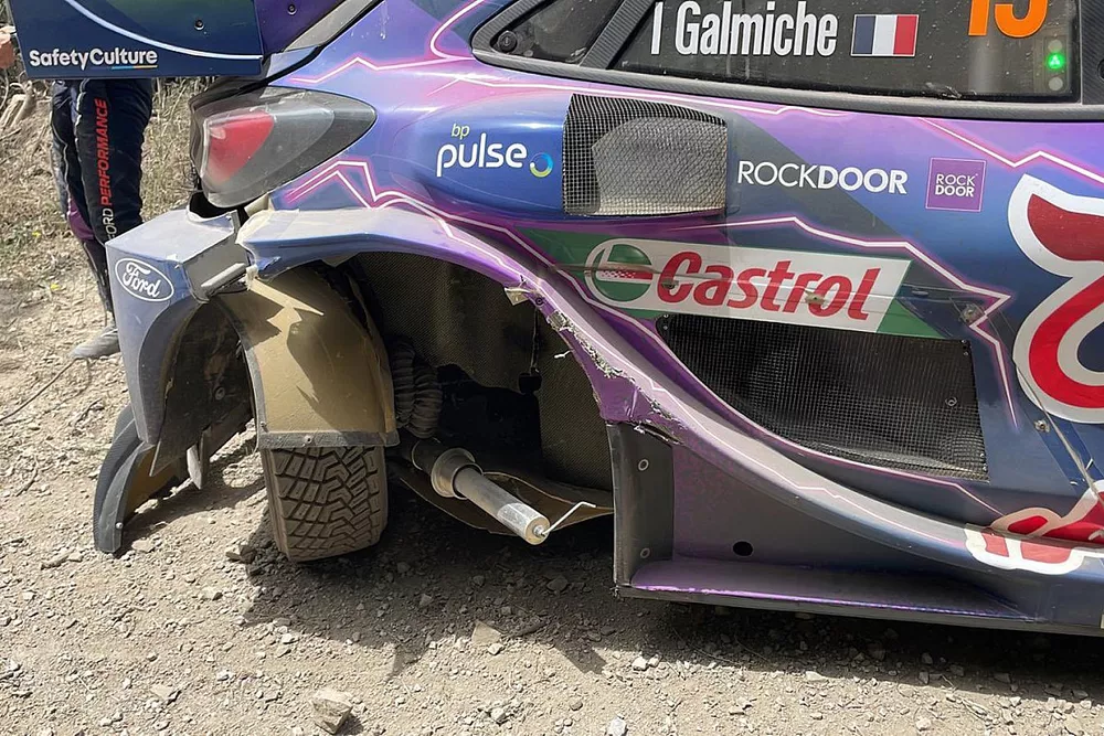 S&eacute;bastien Loeb, Isabelle Galmiche, M-Sport Ford World Rally Team Ford Puma Rally1, crash