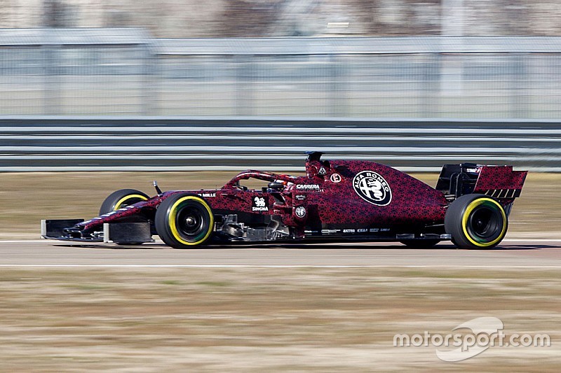 Bildergalerie: Erste Fahrfotos vom Alfa Romeo mit Räikkönen