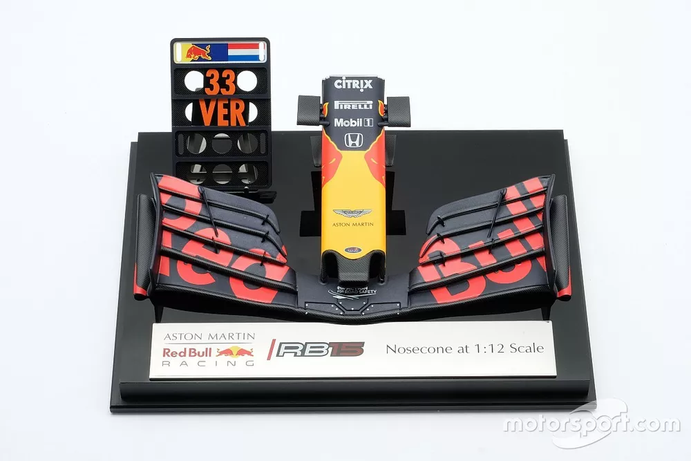 Amalgam RB15 neus schaal 1:12, Max Verstappen