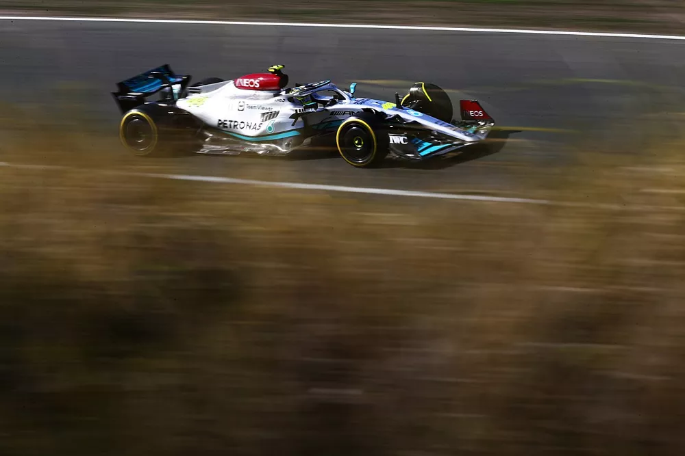 Lewis Hamilton, Mercedes W13