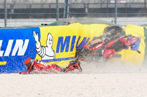 Marc Márquez se cayó en la "parte más fácil" del sprint del MotoGP de San Marino