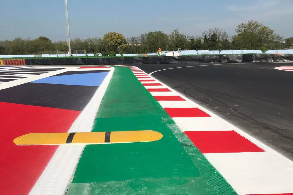 Misano sosis kaldırımları