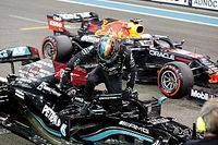 Hamilton admite que no tuvo como responder a la vuelta de Verstappen