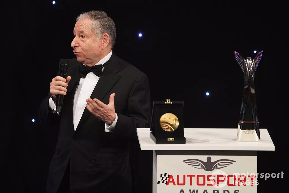Jean Todt addresses the audience from the stage 