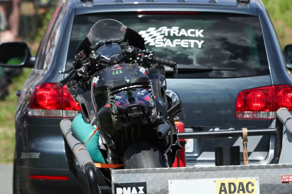 Moto accidentada de Marco Bezzecchi, Aprilia Racing
