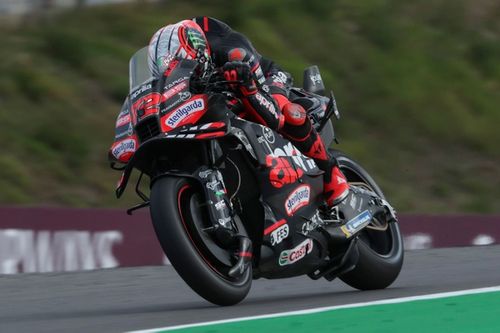 MotoGP: Bezzecchi faz a pole para o GP de Portugal, com Acosta e Quartararo na primeira fila