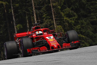 Vettel: nem direkt tartottam fel Sainzot, nem akartam elcseszni a körét
