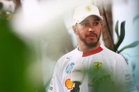 Hamilton asegura que sus quejas por radio a Ferrari eran "sarc&aacute;sticas"