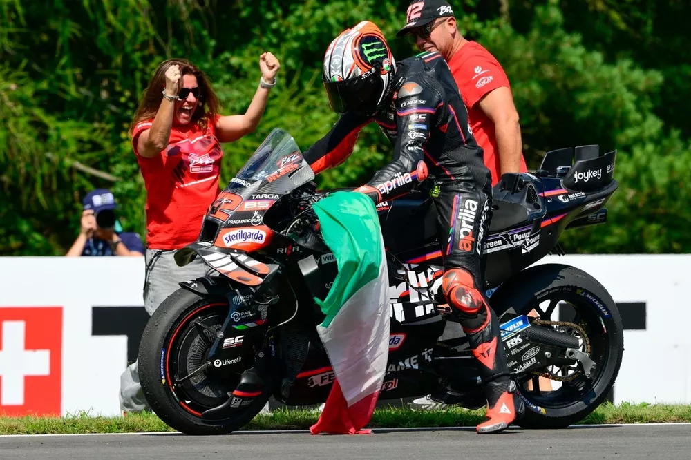 Marco Bezzecchi, Aprilia Racing